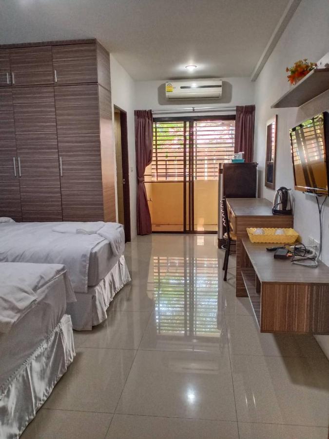 Ban Lam Phak Kutโสดาอพาร์ทเม้นท์​アパートメント エクステリア 写真