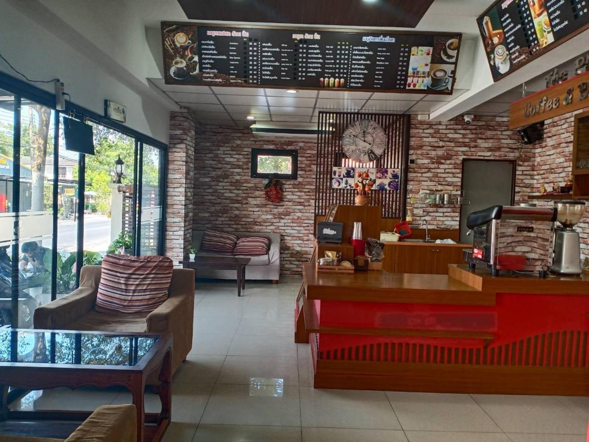 Ban Lam Phak Kutโสดาอพาร์ทเม้นท์​アパートメント エクステリア 写真
