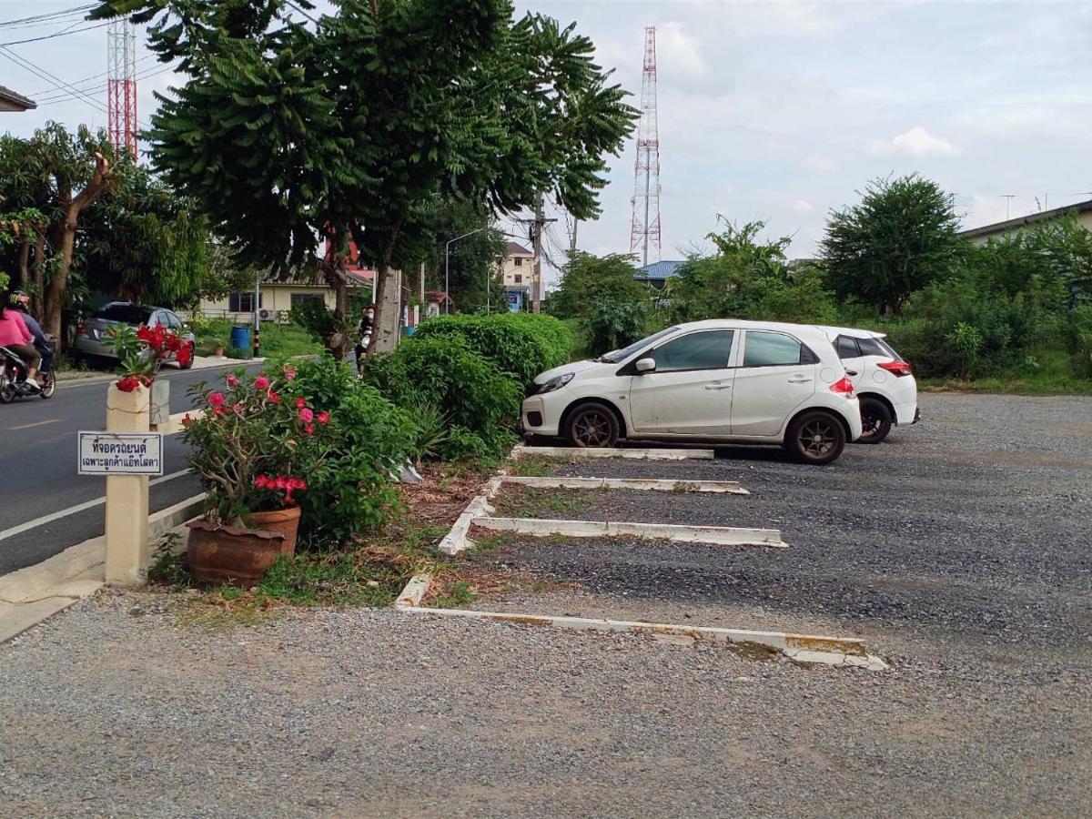Ban Lam Phak Kutโสดาอพาร์ทเม้นท์​アパートメント エクステリア 写真